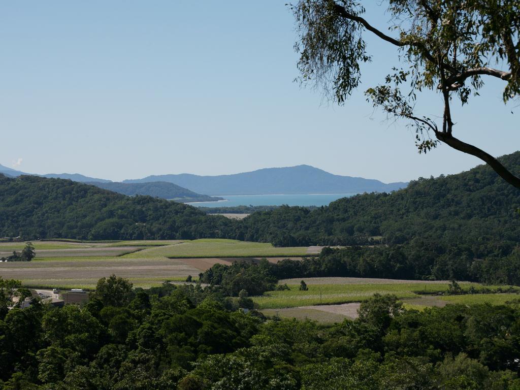 Mai Tai Resort Cassowary Kültér fotó