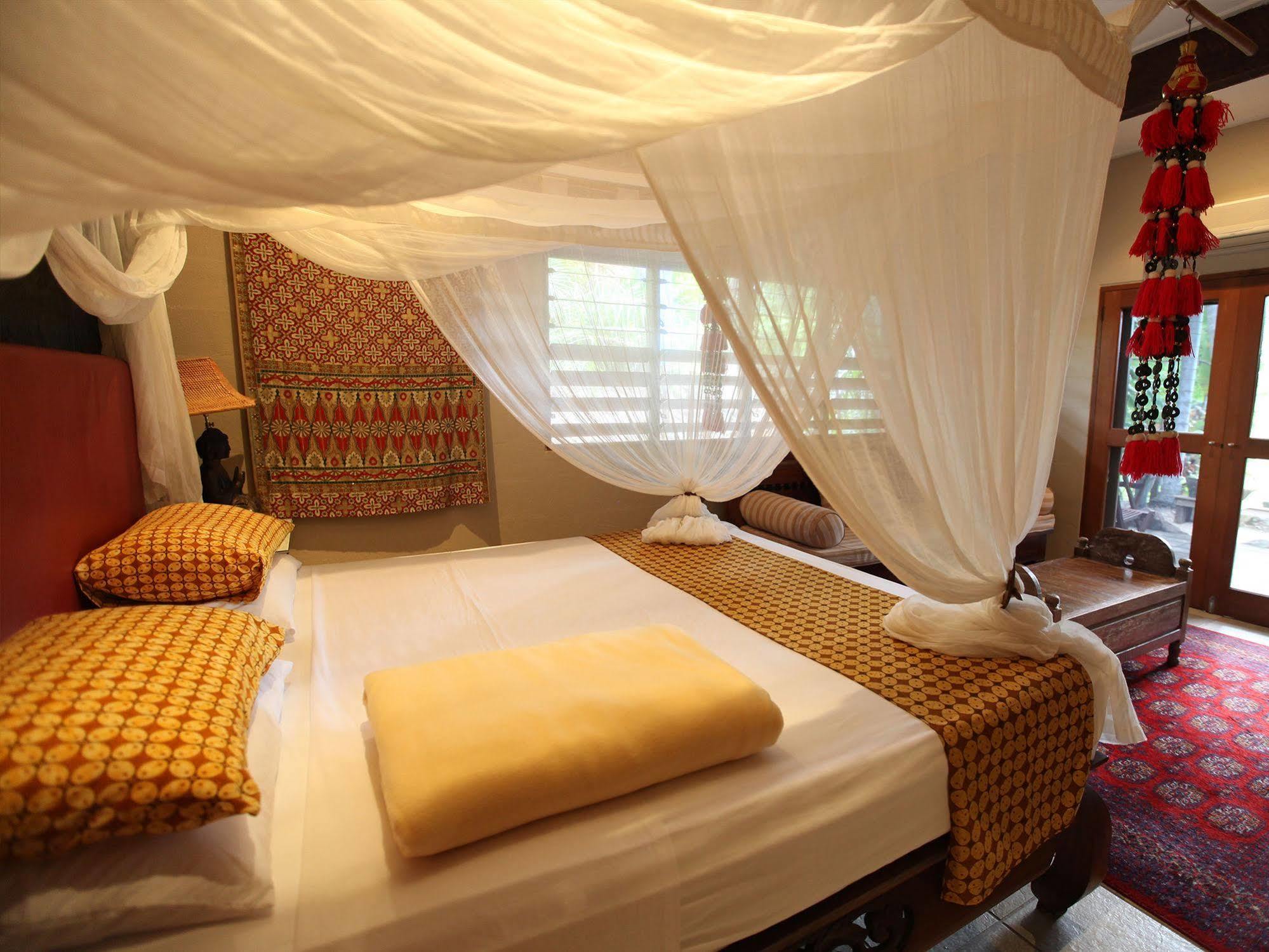 Mai Tai Resort Cassowary Kültér fotó